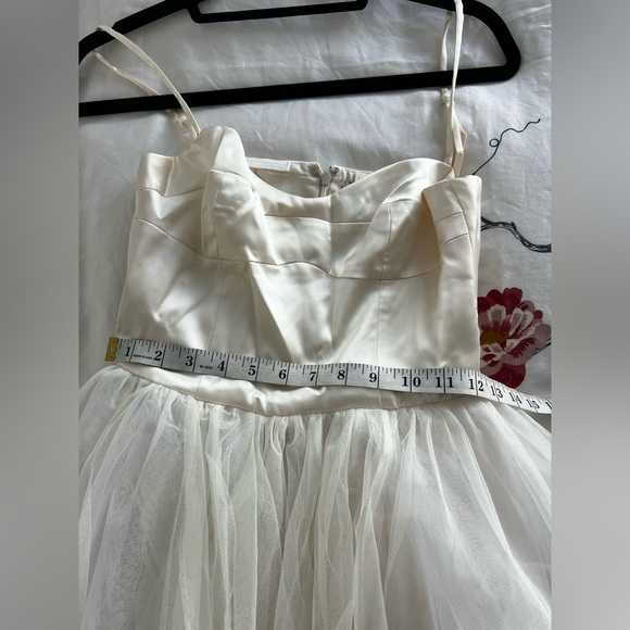 Gorgeous dress Reformation alouette flor de latte size 0 - Picture 12 of 14